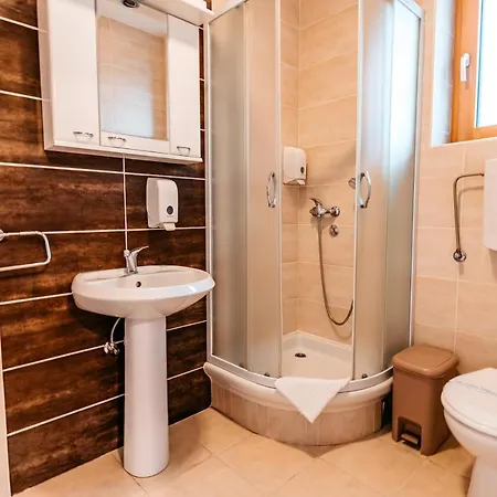 Lotos Depandans Gasthof Ni