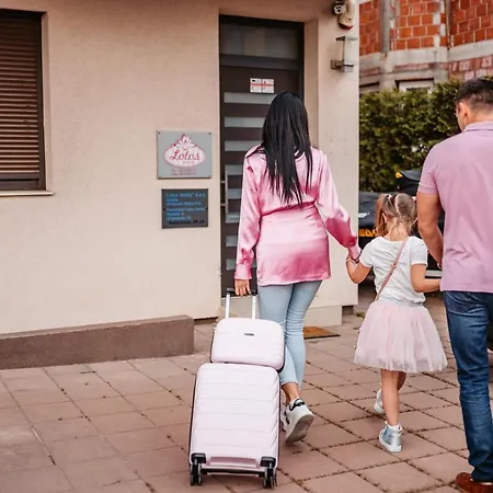 Lotos Depandans Gasthof Ni